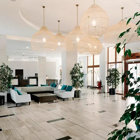 فندق Alua Helios Bay