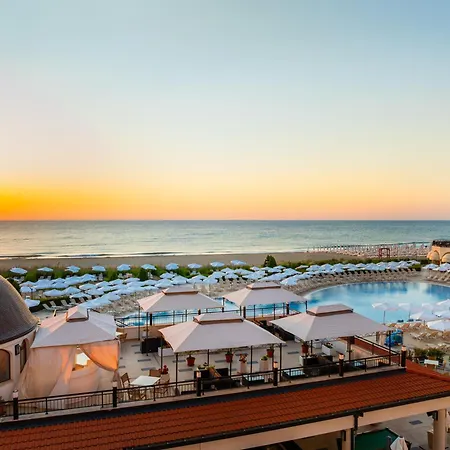 فندق Alua Helios Bay