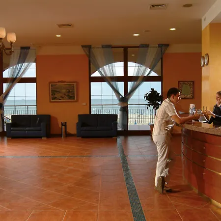 فندق Alua Helios Bay 4*