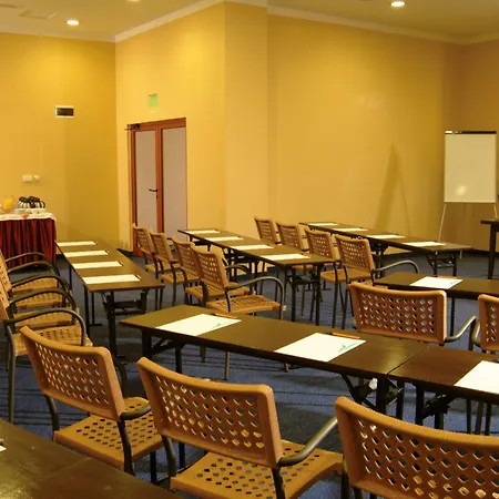 Alua Helios Bay 4* ابزور