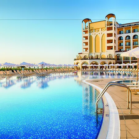 Alua Helios Bay 4* 오브조르