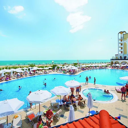 فندق Alua Helios Bay ابزور