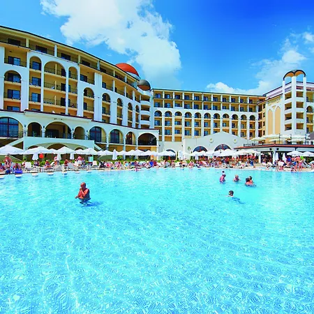 فندق Alua Helios Bay 4*
