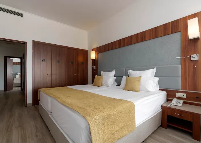 Hotel Alua Helios Bay